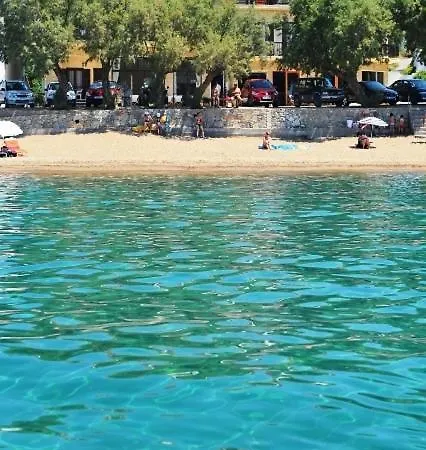 Korakakis فندق *