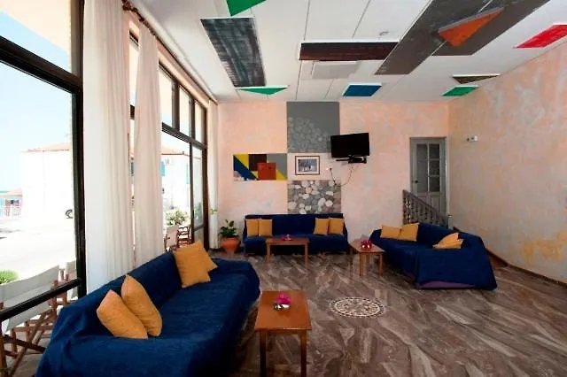 Korakakis פיניקונטה