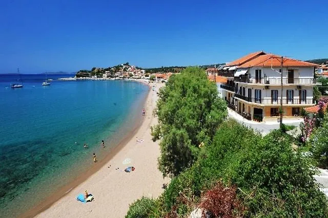 Korakakis Hotel Finikounta